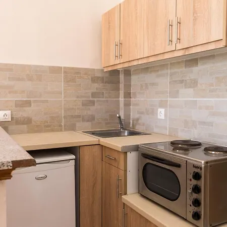 Pythari Aparthotel 5*